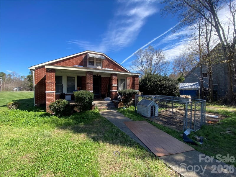 705 Main, Cleveland, NC - 3 beds, 2 baths, 1,617 sqft - $195,000