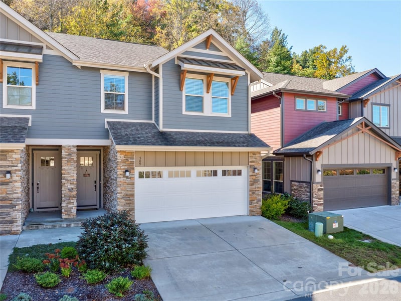 509 Sweet Birch Park Lane, Black Mountain, NC - 4 beds, 3 baths, 2,180 sqft - $575,000