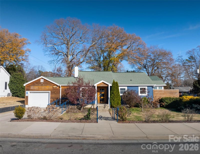 102 Davis Street, Belmont, NC -  - $1,350,000