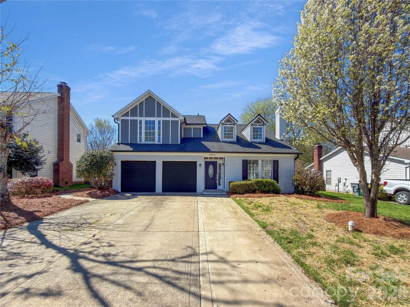 12015 Landen Drive, Charlotte, NC - 3 beds, 2.5 baths, 1,950 sqft - $555,000
