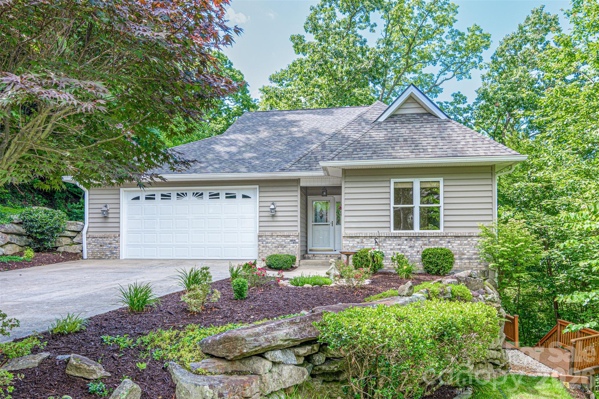 299 Carriage Summitt Way, Hendersonville, NC. property listing photo