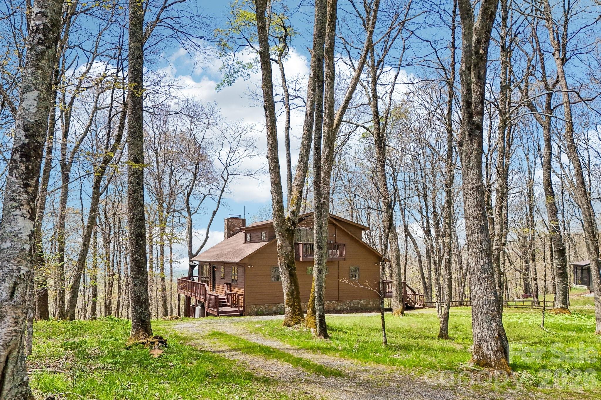 34 Wolfs Head Court, Mars Hill, NC. property listing photo