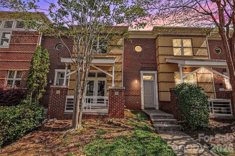 703 8th, Charlotte, NC - 3 beds, 3 baths, 1,431 sqft - $485,000