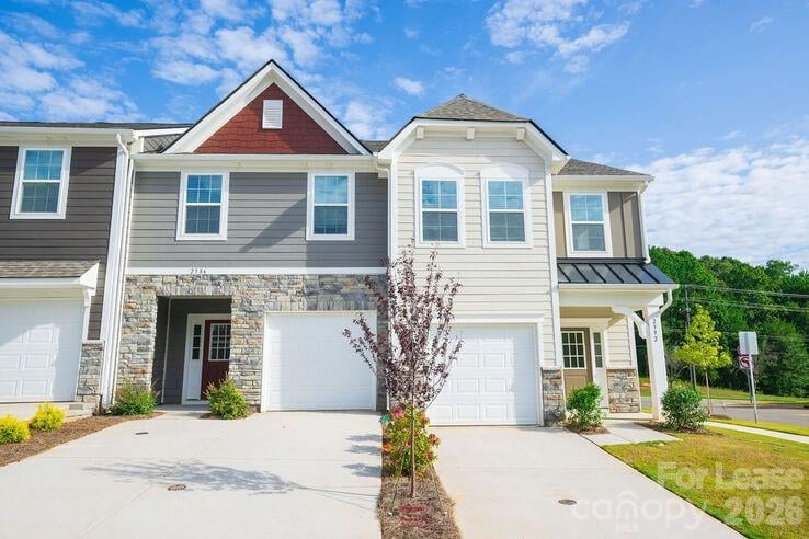 2348 Layman Drive Litchfield, Gastonia, NC - 3 beds, 2.5 baths, 1,573 sqft - $1,795