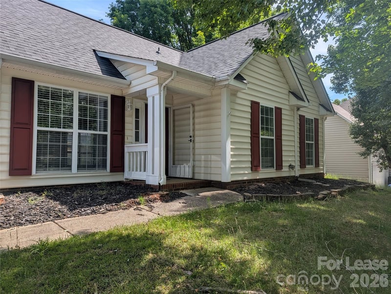 131 Diamond Drive, Mooresville, NC - 3 beds, 2 baths - $1,650/mo