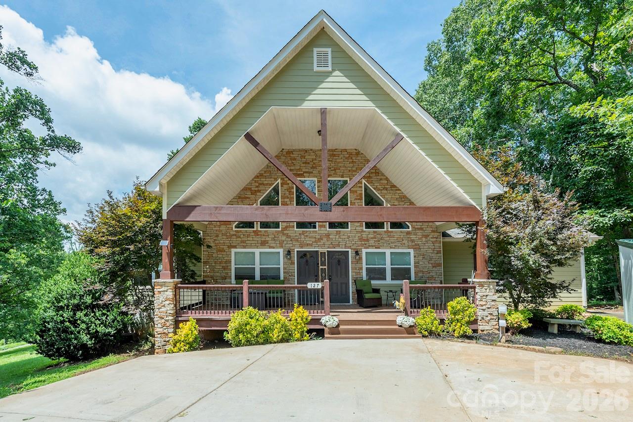 127 Deer Hill, Weaverville, NC. property listing photo