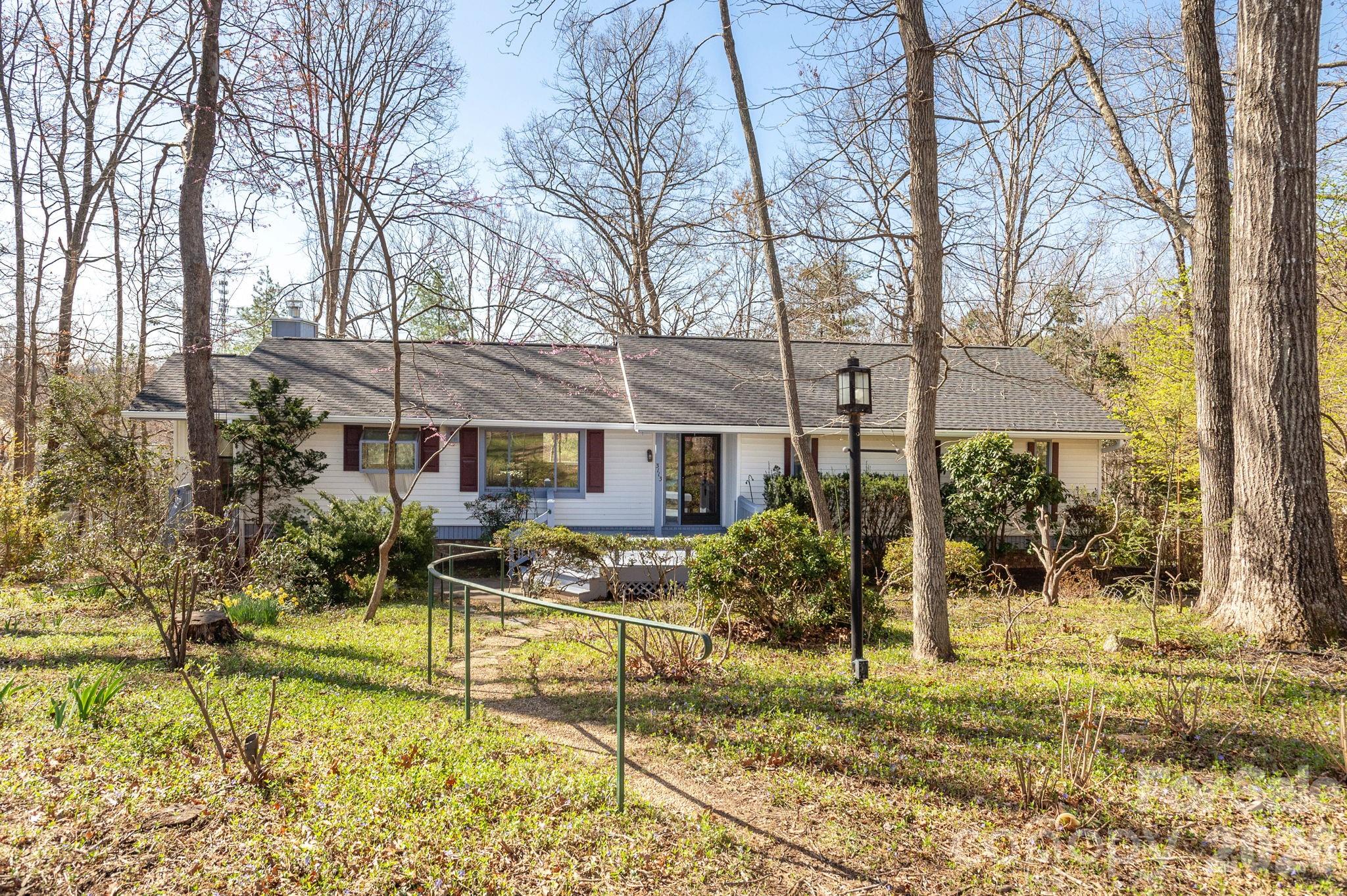 3113 Primrose Drive, Hendersonville, NC. property listing photo