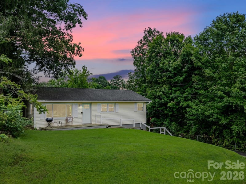 11 Oakley Dogwood, Asheville, NC - 4 beds, 2 baths, 2,066 sqft - $440,900