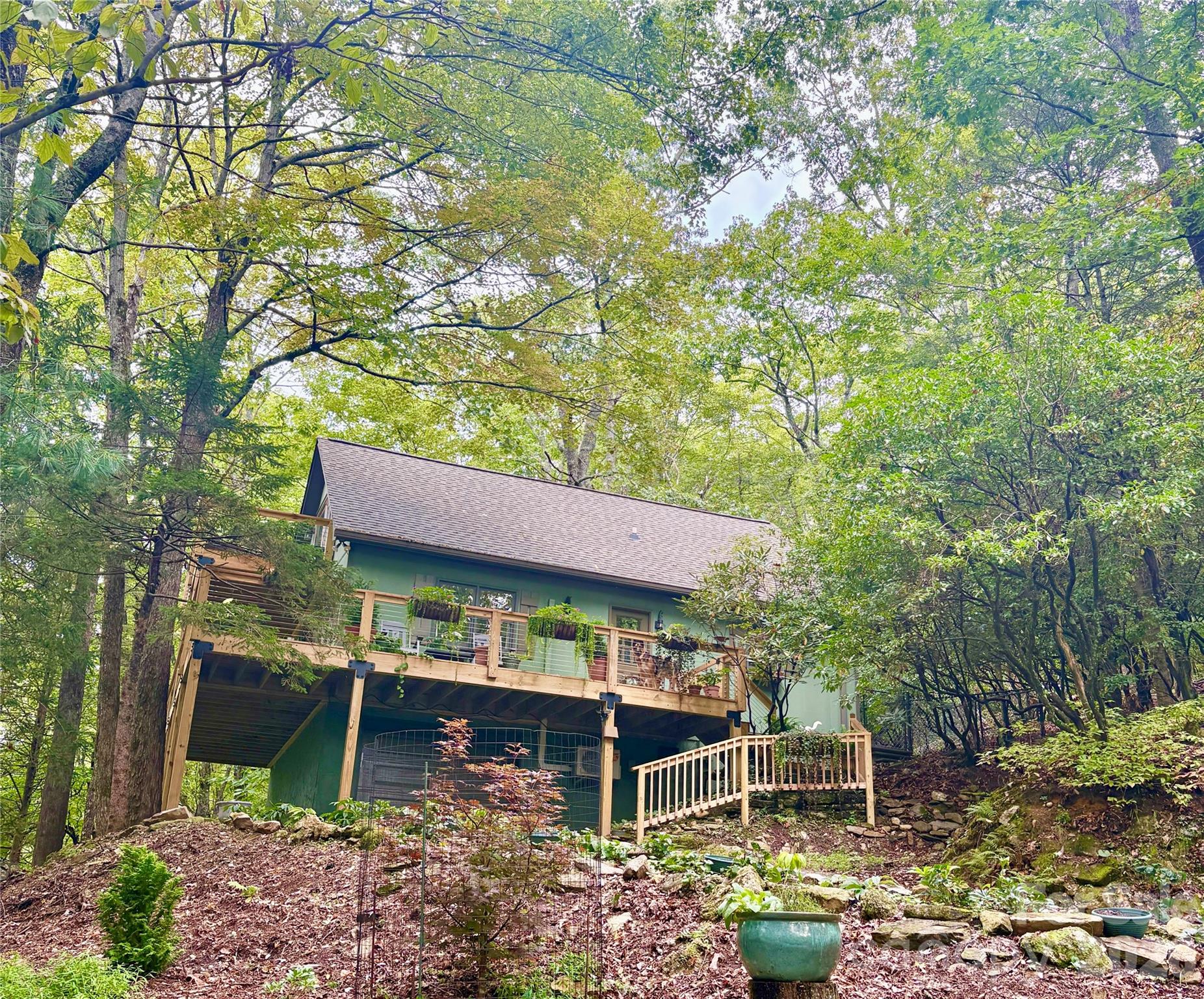 31 Elseetos Drive, Brevard, NC. property listing photo