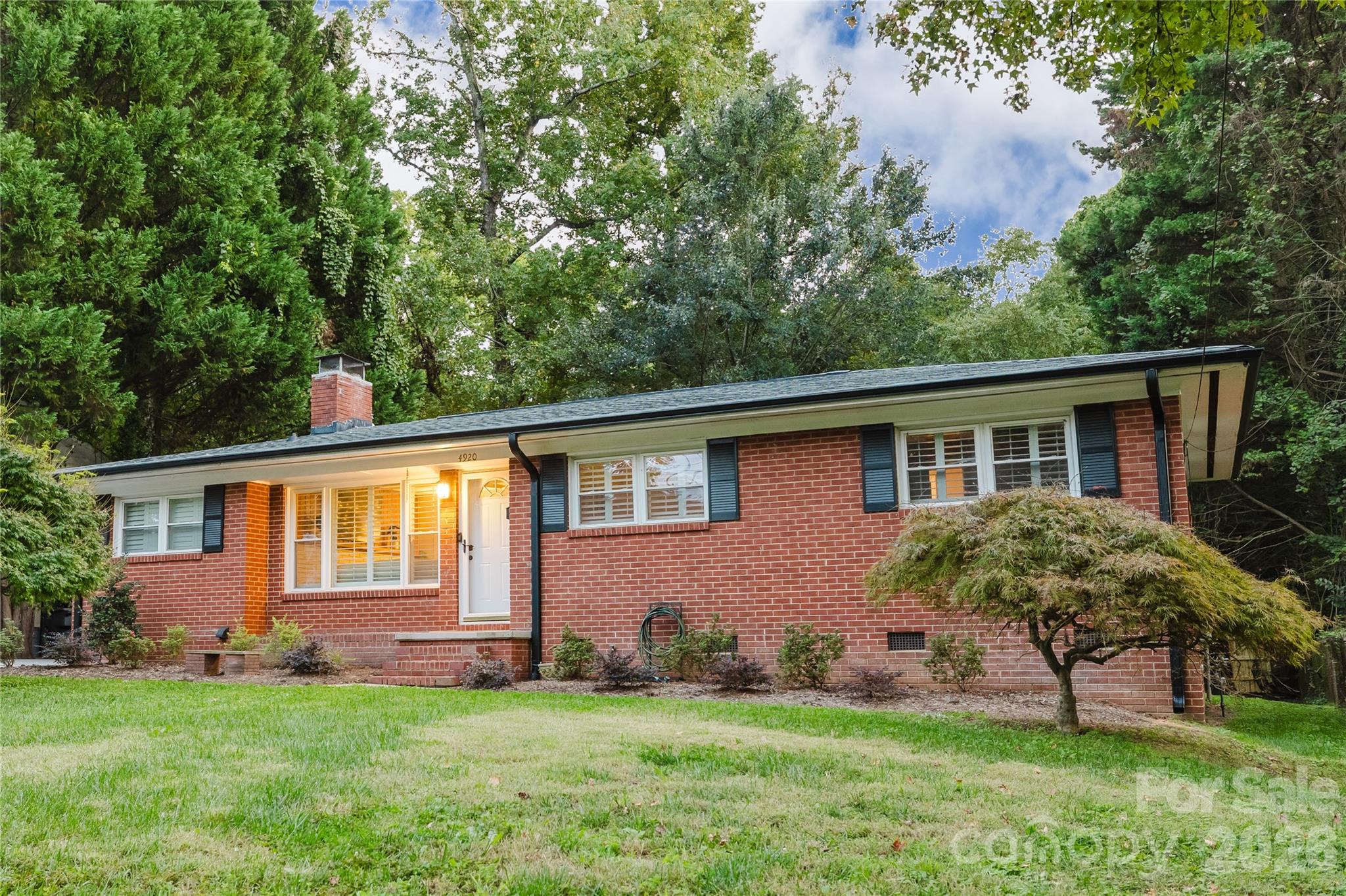 4920 Raymond, Charlotte, NC — property listing photo 1