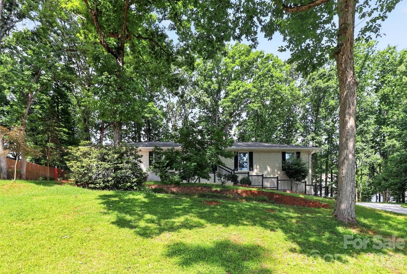 14921 August Lane, Charlotte, NC - 3 beds, 3 baths, 3,234 sqft - $725,000