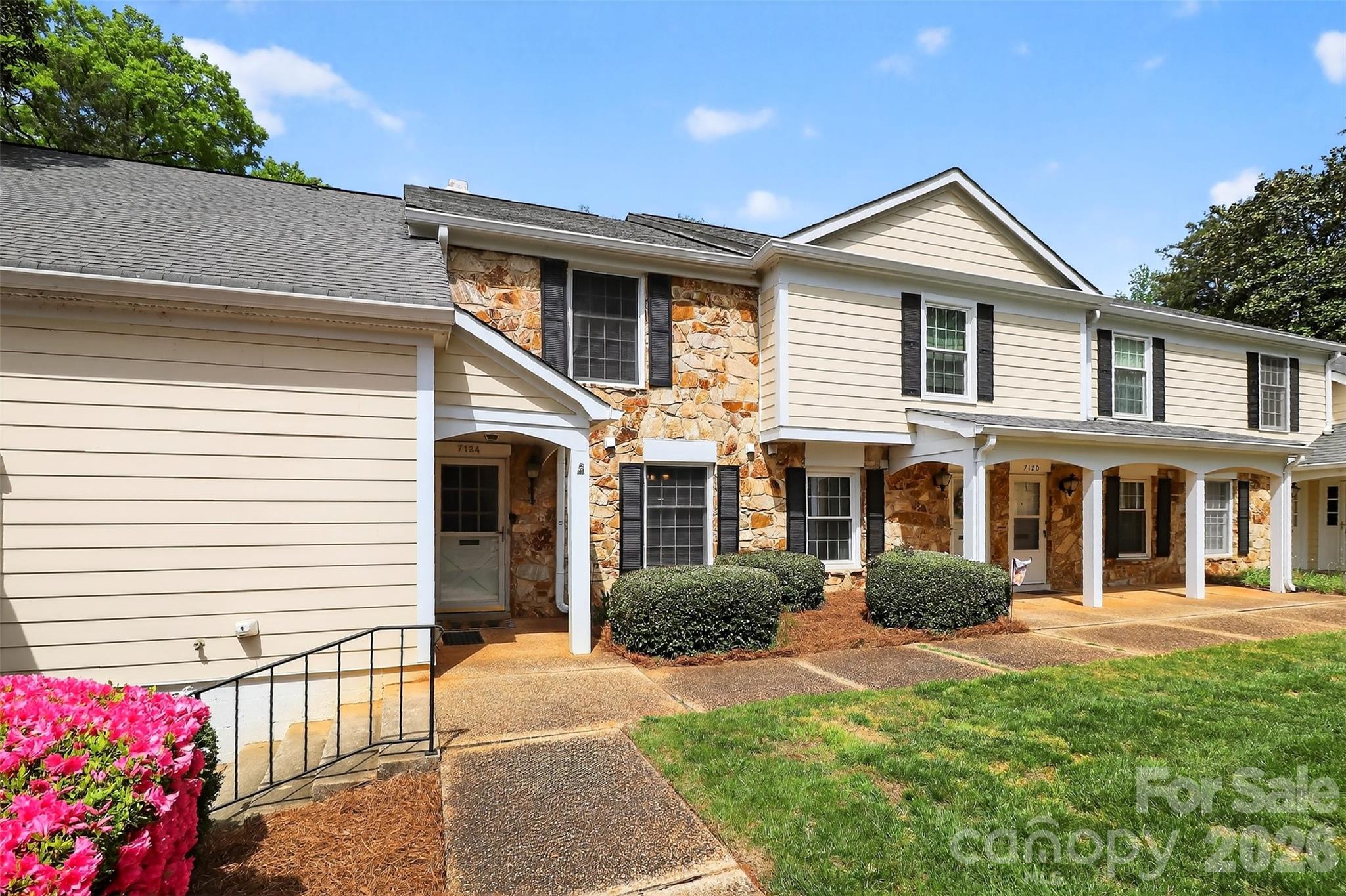 7124 Quail Meadow Lane, Charlotte, NC. property listing photo