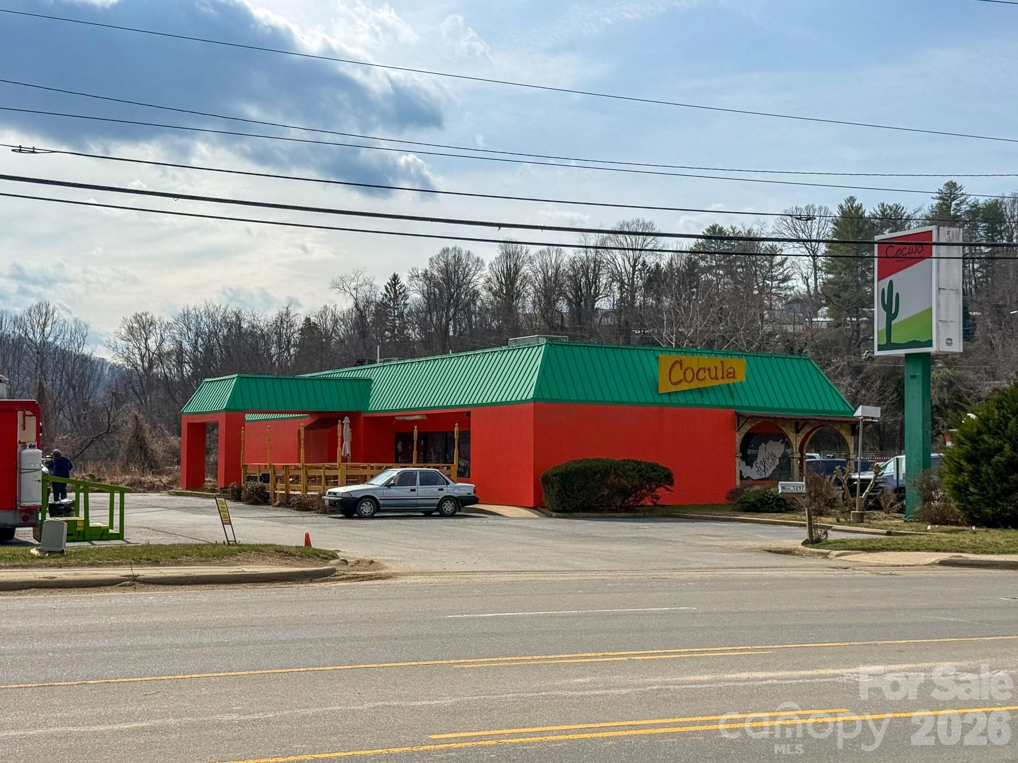 1297 Tunnel Road, Asheville, NC. property listing photo