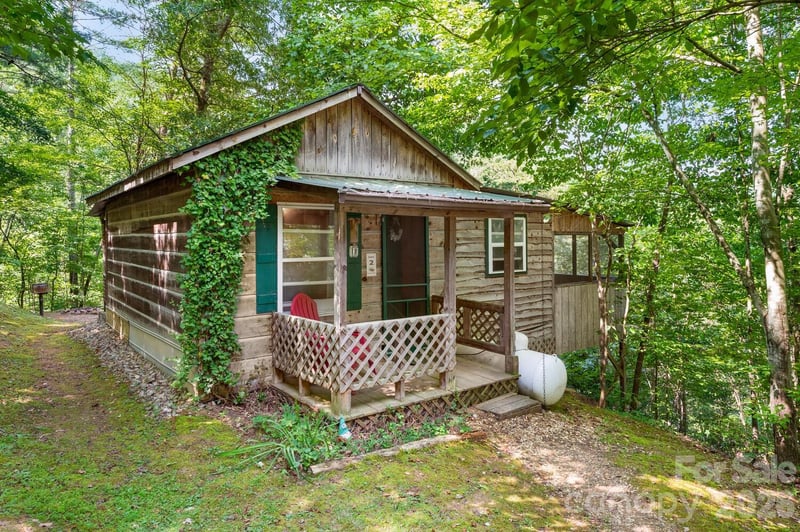 264 Rebel Drive, Hot Springs, NC - 1 bed, 1 bath, 394 sqft - $174,000