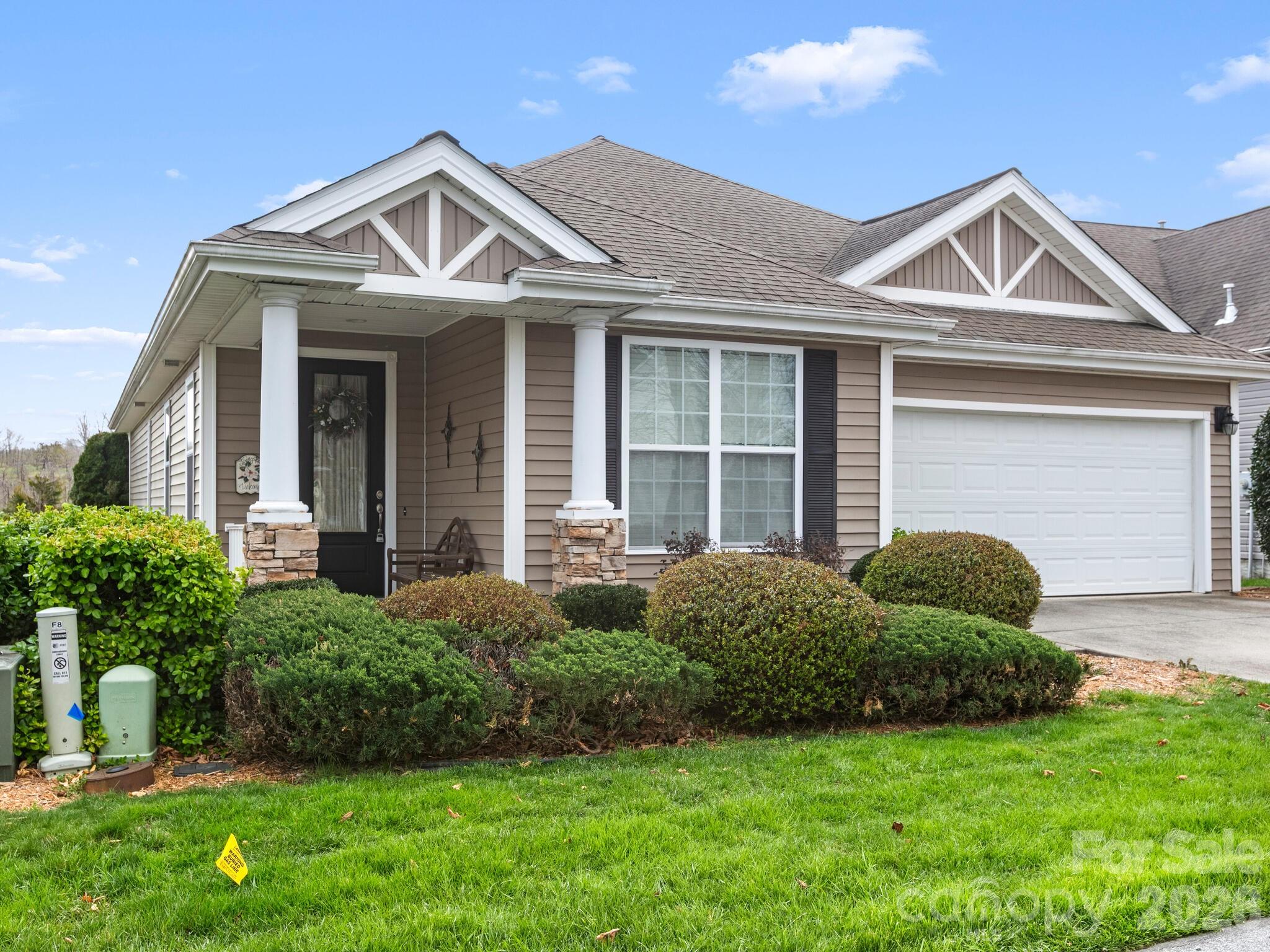 7 Eagle Creek Trail S, Flat Rock, NC. property listing photo