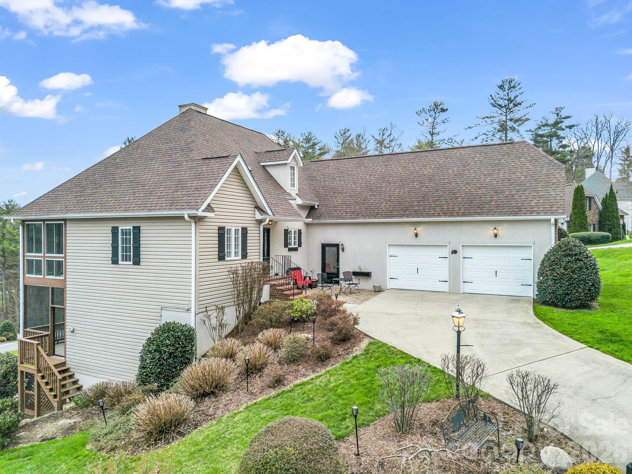 29 Spring Heights Court, Hendersonville, NC. property listing photo