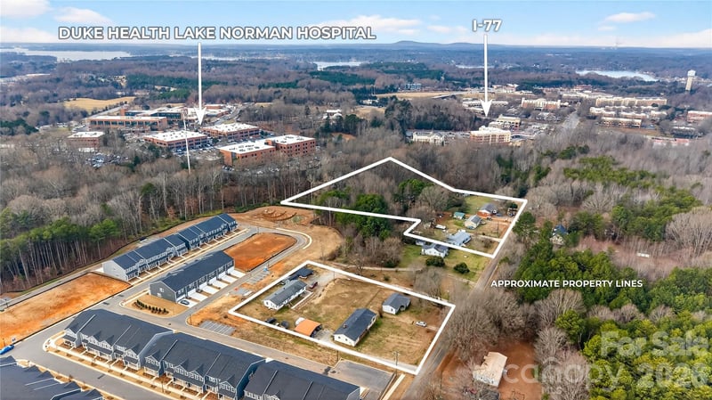 169 Crossrail Road, Mooresville, NC - 3 beds, 2 baths, 984 sqft - $4,400,000
