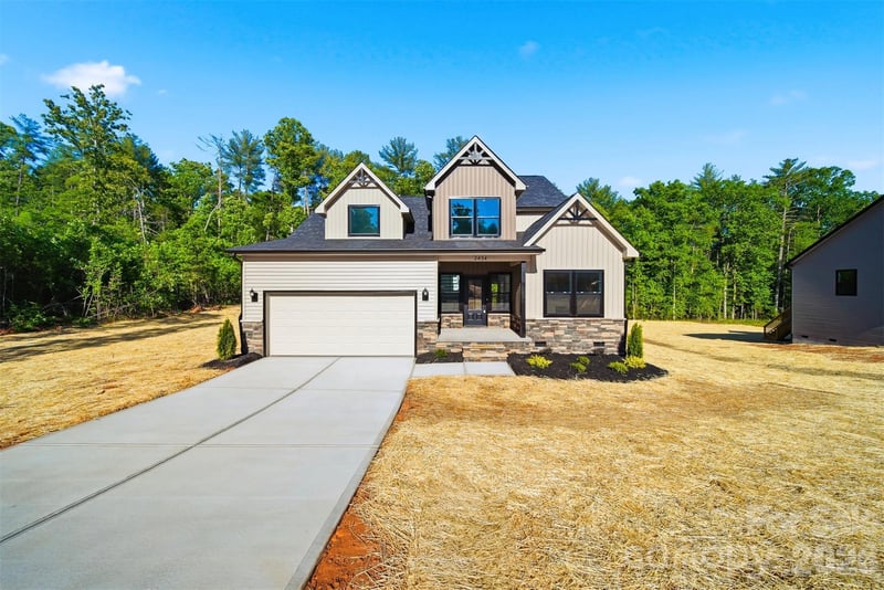 2434 Kimberly Avenue, Morganton, NC - 3 beds, 2.5 baths, 2,013 sqft - $459,000