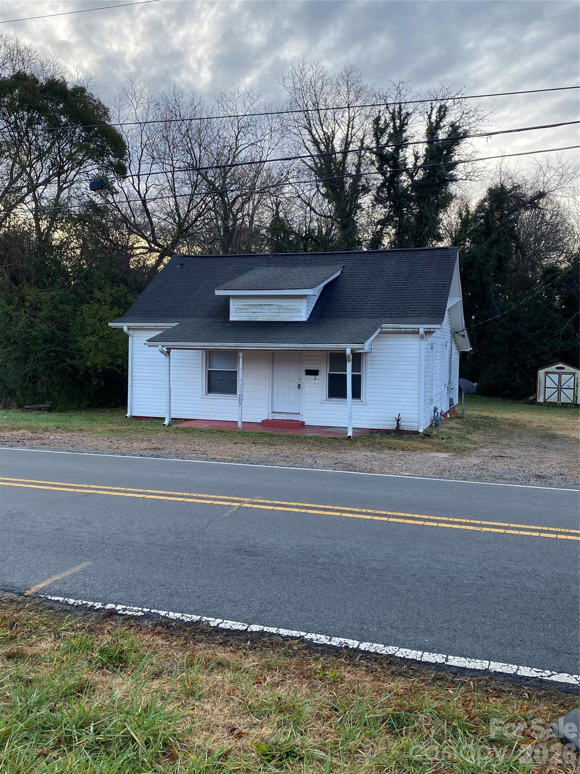 303 Rogers Lake Road, Kannapolis, NC. property listing photo