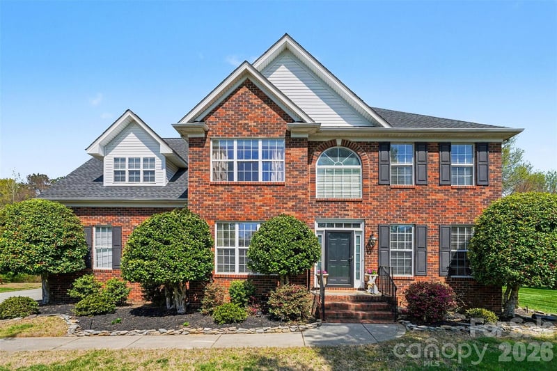 6104 Pumpernickel Lane, Wesley Chapel, NC - 5 beds, 2.5 baths, 2,999 sqft - $710,000