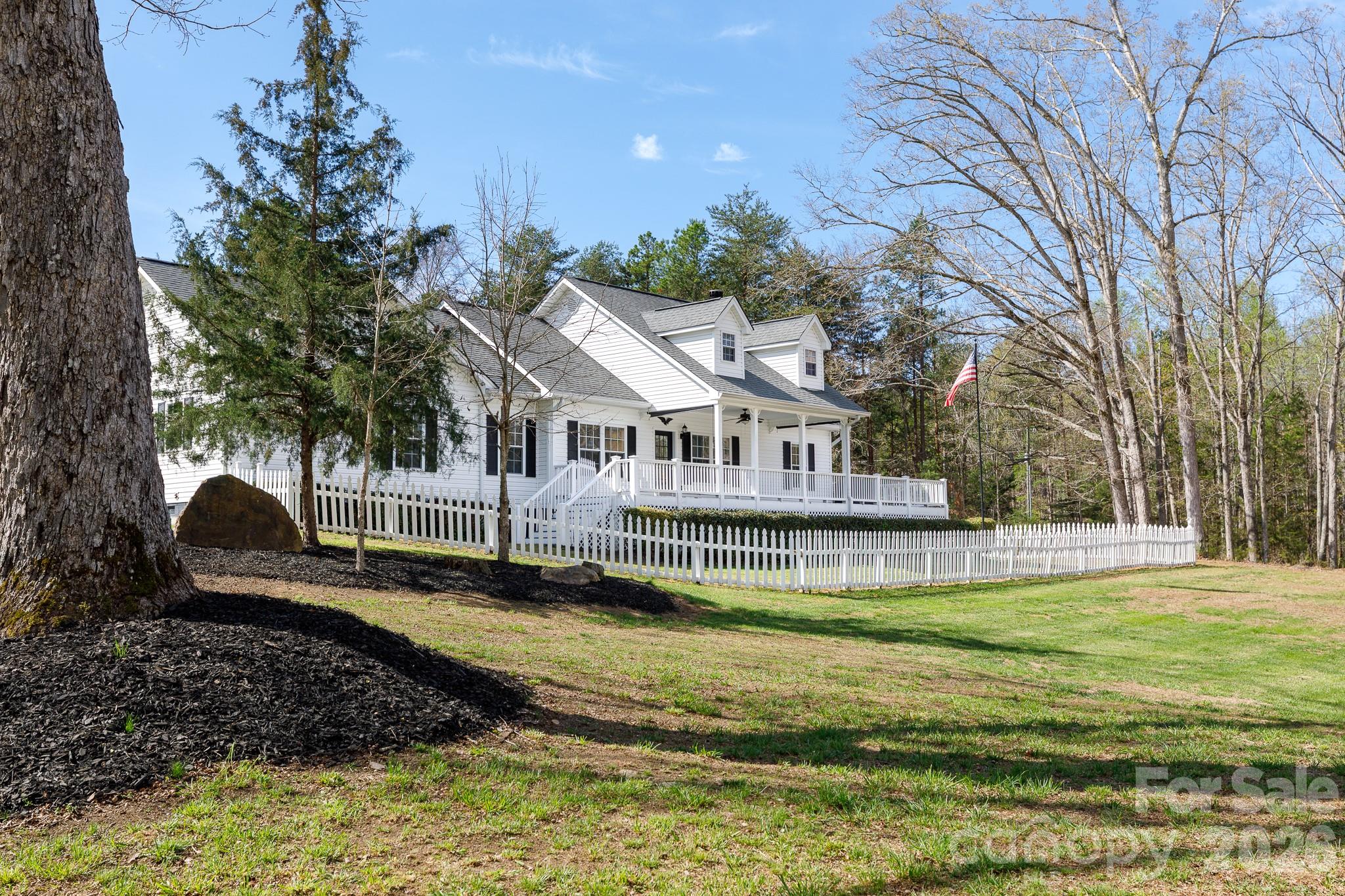 1108 King Road, York, SC. property listing photo