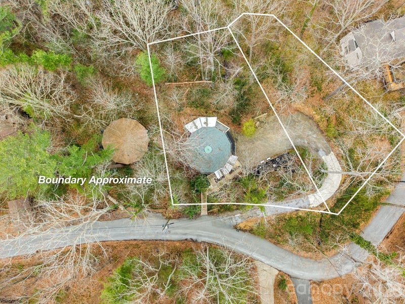 355 Sunset Drive, Asheville, NC - 4 beds, 2 baths, 776 sqft - $699,000