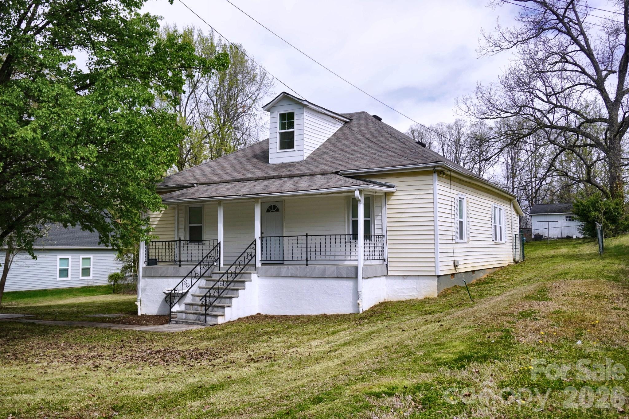 415 E Georgia Avenue, Bessemer City, NC. property listing photo
