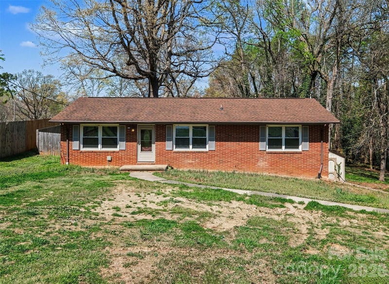 2230 Kenwood, Kannapolis, NC - 3 beds, 2 baths, 2,548 sqft - $335,000