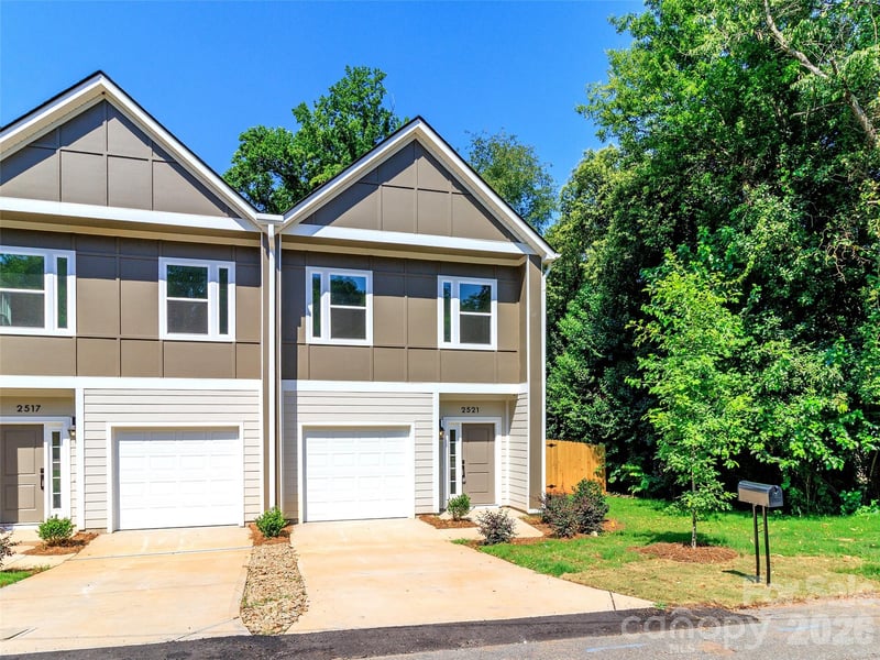 2521 Elon Street, Charlotte, NC - 3 beds, 2.5 baths, 1,713 sqft - $525,000