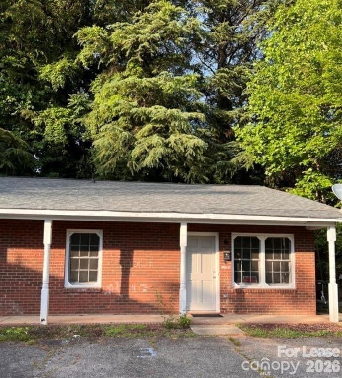 334 Brevard Street F, Statesville, NC - 2 beds, 1 bath, 800 sqft - $800