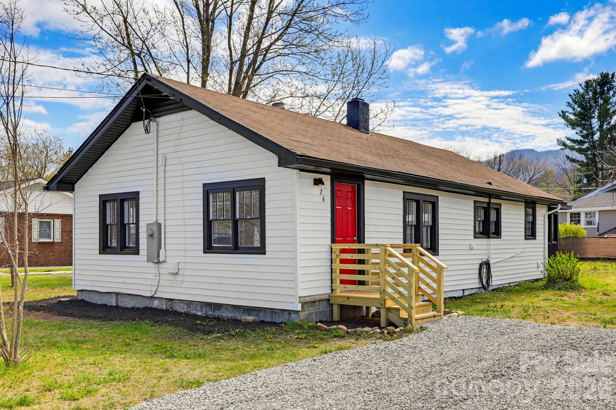 26 Francis Street, Waynesville, NC. property listing photo