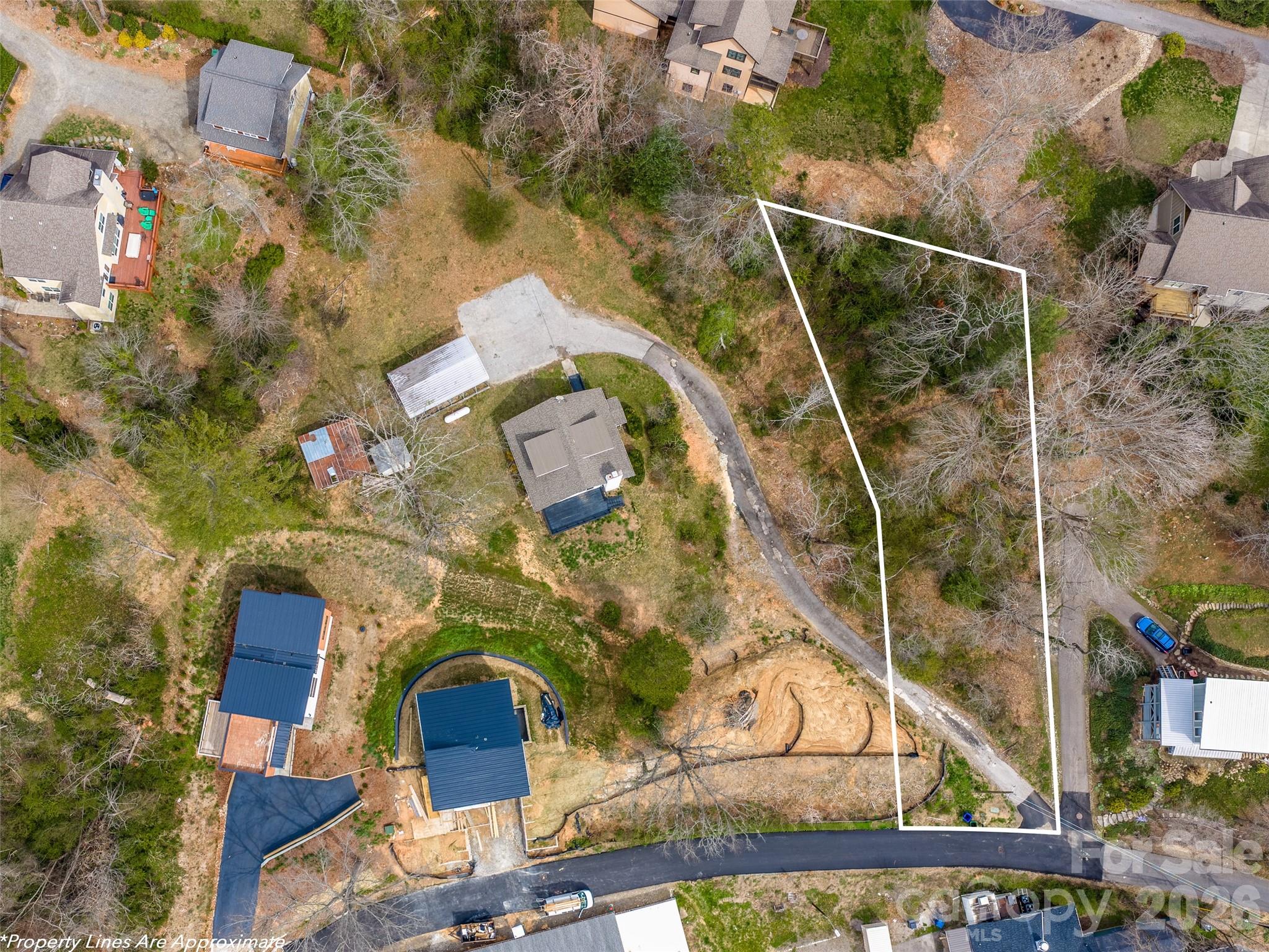 9 Woodbine Road, Asheville, NC. property listing photo