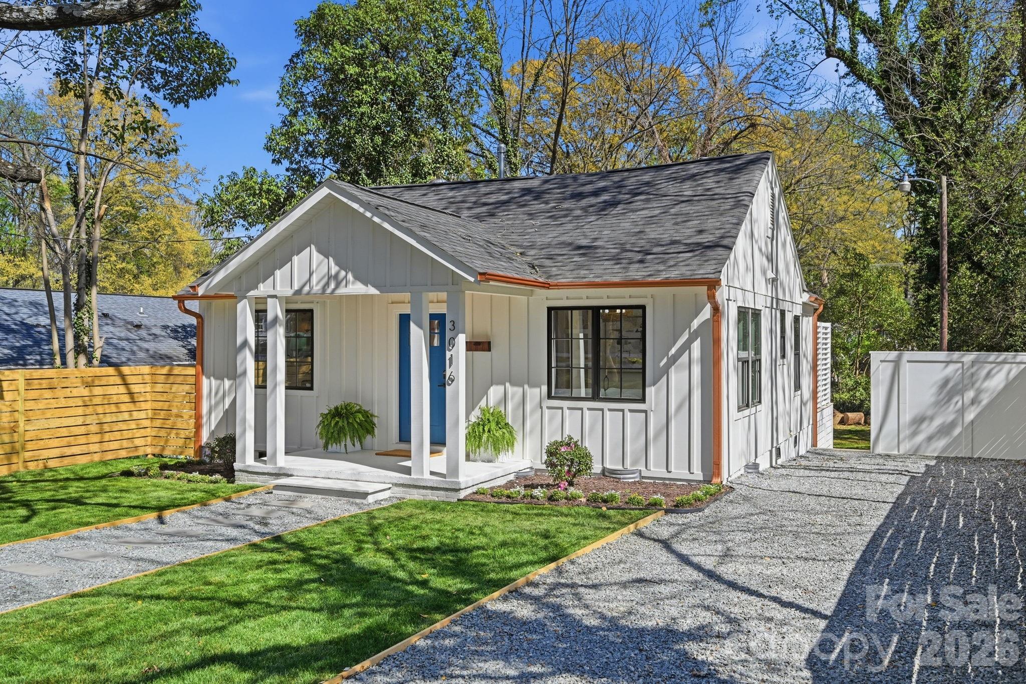 3016 Parkway, Charlotte, NC — property listing photo 1
