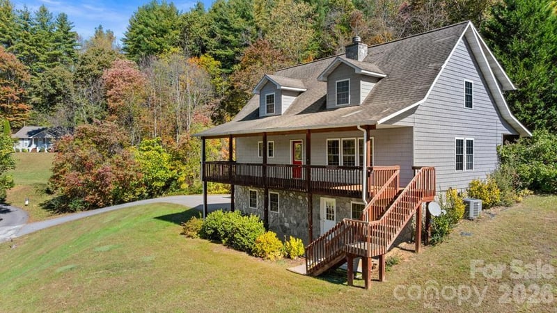 44 Ellistone Court, Sylva, NC - 3 beds, 3.5 baths, 2,588 sqft - $655,000