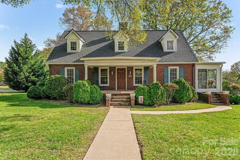 614 Ridge, Landis, NC - 4 beds, 2 baths, 2,135 sqft - $389,900