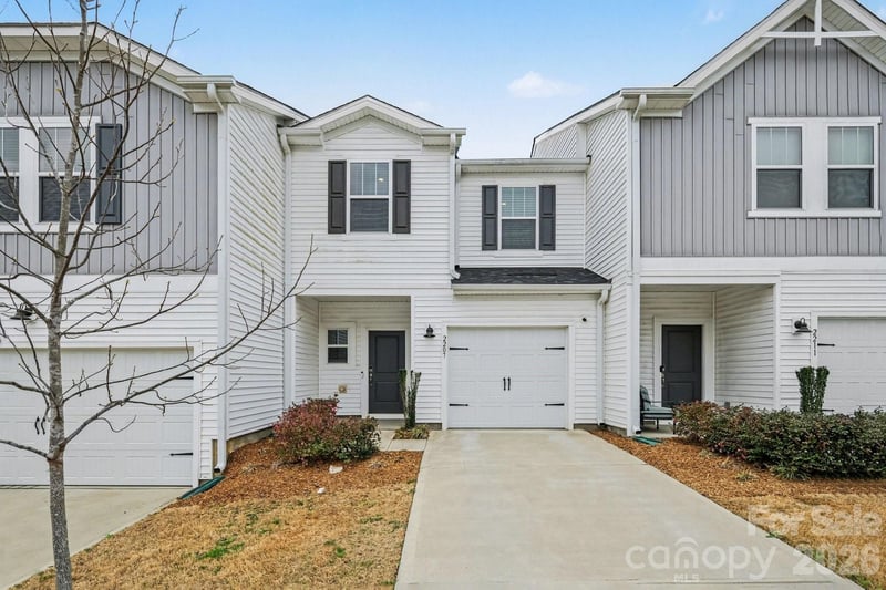 2207 Belterra Drive, Charlotte, NC - 3 beds, 2.5 baths, 1,395 sqft - $289,900