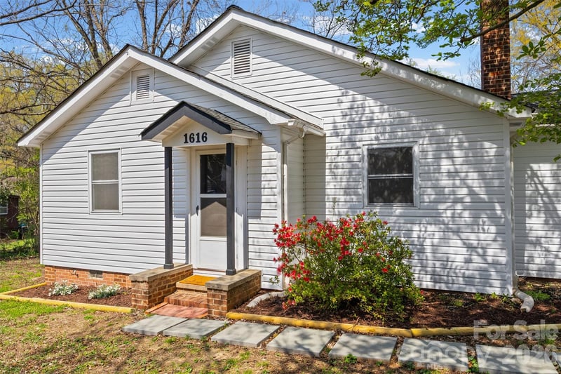 1616 Franandel, Lancaster, SC - 3 beds, 2 baths, 1,345 sqft - $225,000