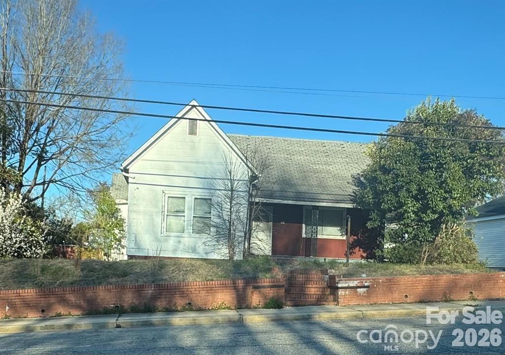 107 N Market Street, Lancaster, SC. property listing photo