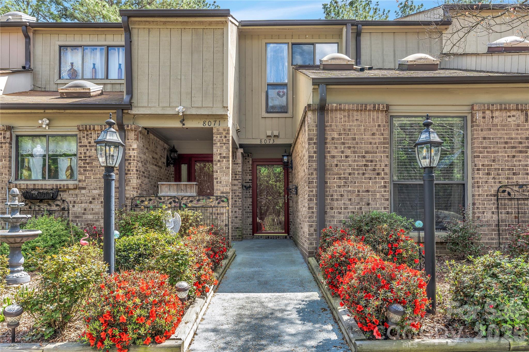 8073 Charter Oak Lane, Charlotte, NC. property listing photo