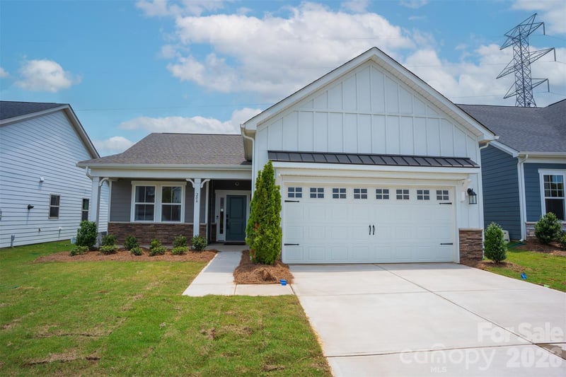 204 Northgate Boulevard, Indian Trail, NC - 3 beds, 2 baths, 1,403 sqft - $434,900