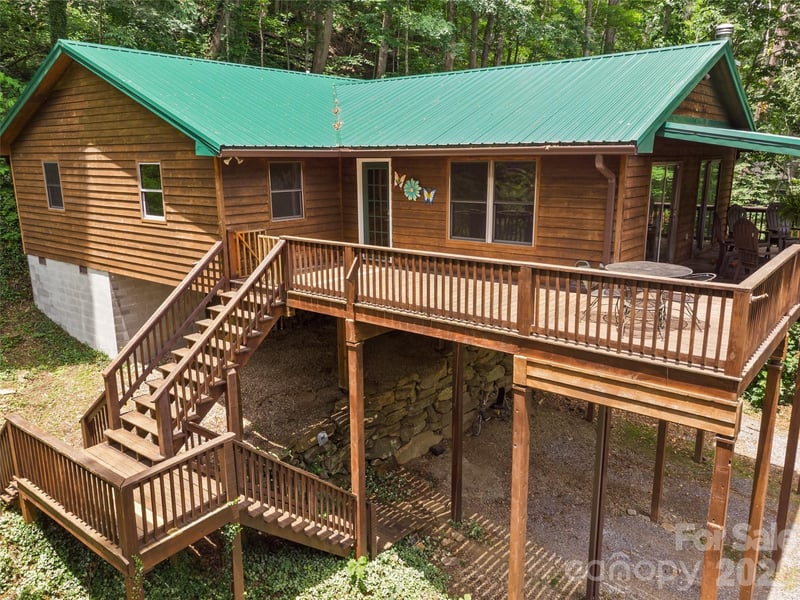 170 Mountain Farm Road, Burnsville, NC - 3 beds, 2 baths, 1,762 sqft - $379,000