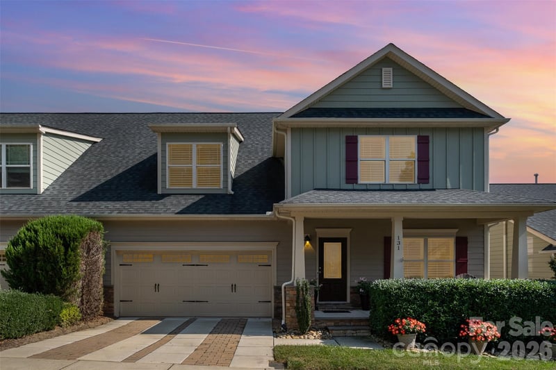 131 Aztec Circle, Mooresville, NC - 3 beds, 2.5 baths, 2,524 sqft - $478,900