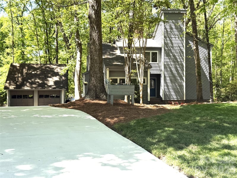 4447 Winrock Lane, Rock Hill, SC - 4 beds, 2.5 baths, 2,401 sqft - $439,000