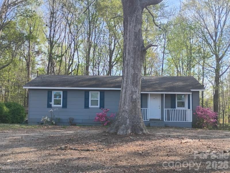 986 Arant, Pageland, SC - 3 beds, 2 baths, 1,066 sqft - $126,000