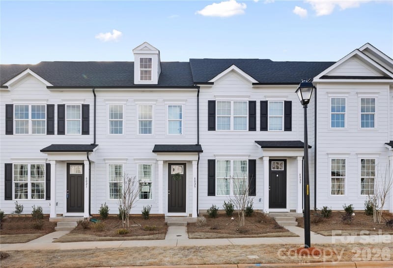 7017 Antigo Drive Apt 03, Huntersville, NC - 2 beds, 2.5 baths, 1,250 sqft - $330,025