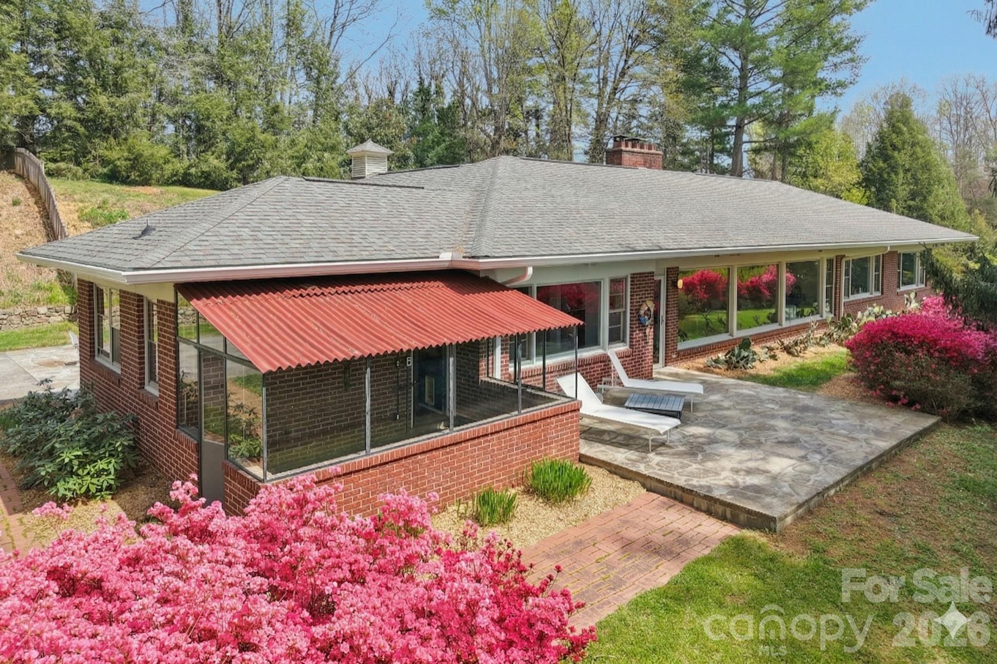 80 Sunset Drive, Marshall, NC. property listing photo
