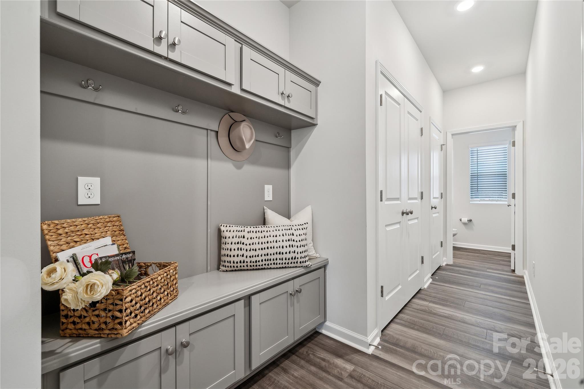 5609 Retledge 33, Charlotte, NC — property listing photo 1