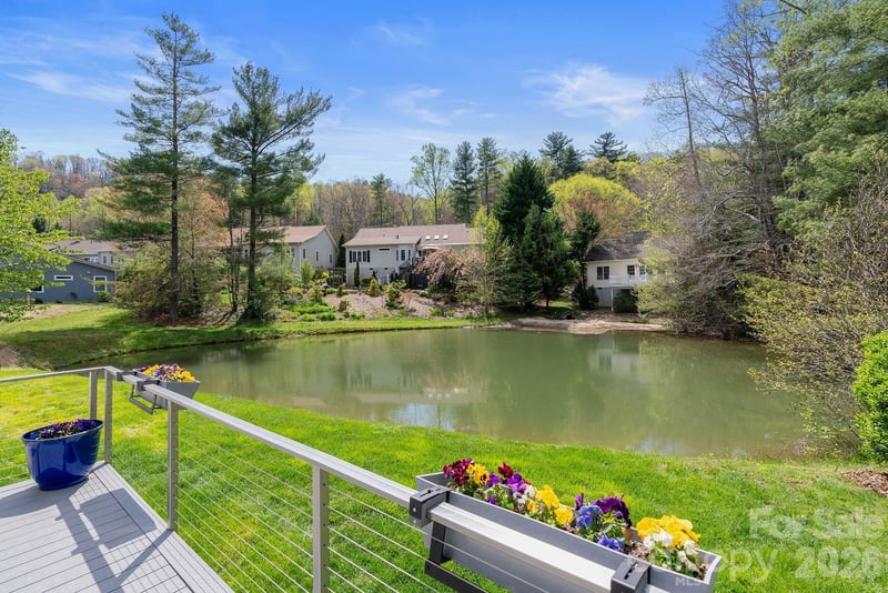 79 Mill Pond Way, Hendersonville, NC - 3 beds, 2 baths, 2,075 sqft - $588,900