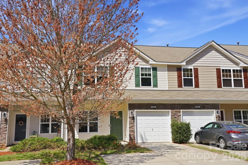 2095 Shady Pond Drive, Clover, SC - 2 beds, 2.5 baths, 1,628 sqft - $285,000