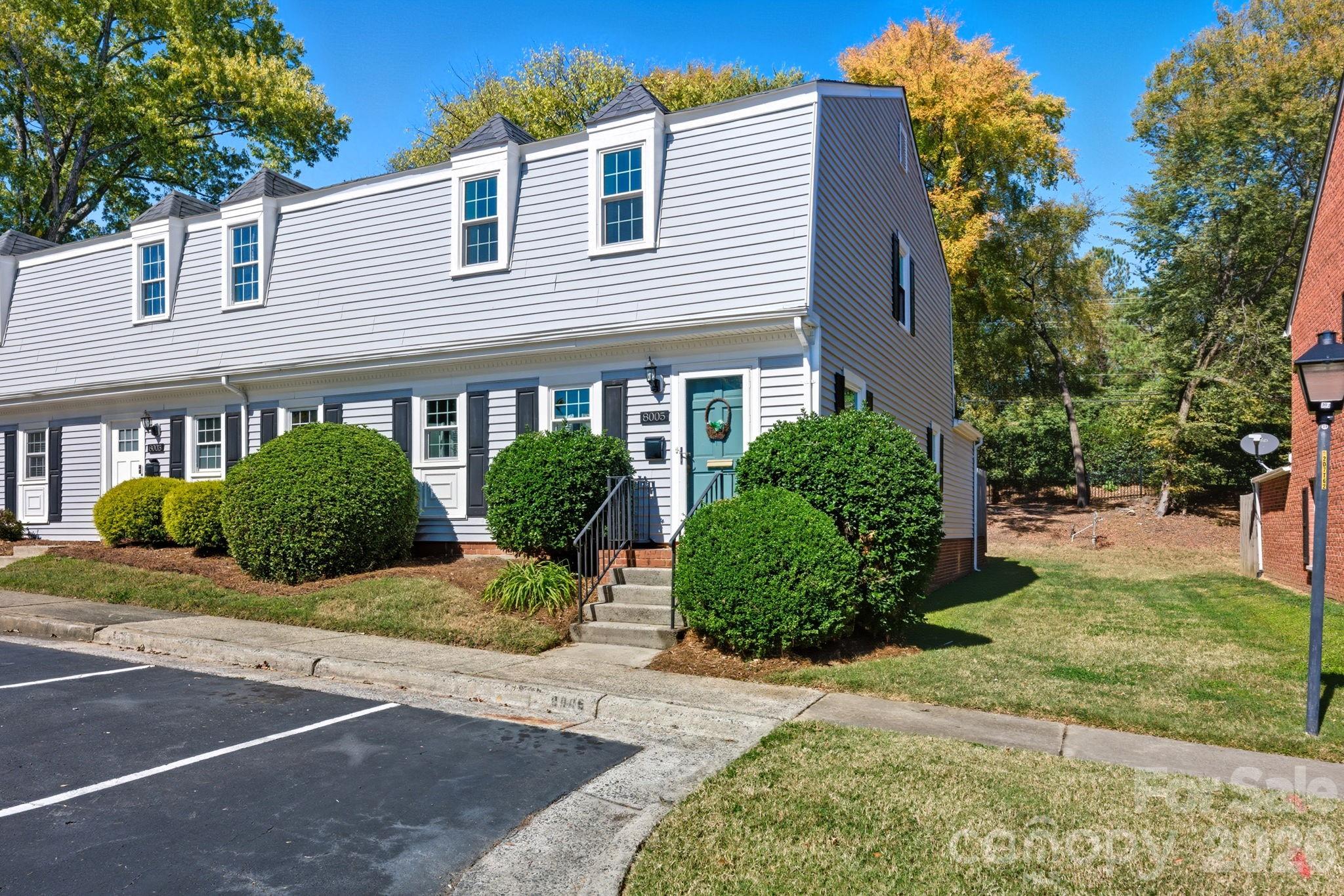 8005 Regent Park Lane, Charlotte, NC. property listing photo